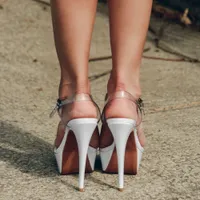 Sandália Rook Transparente Branca e Numeração Especial - Foto 2