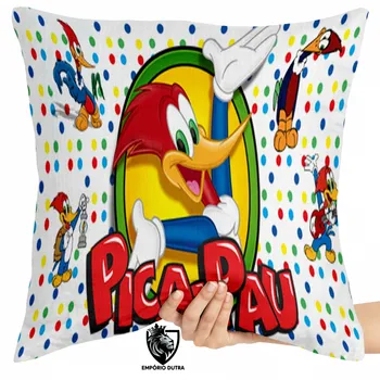 Almofada Pica Pau bolinhas desenho