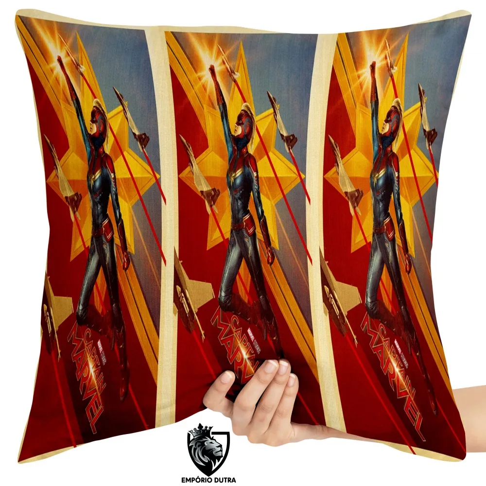 Almofada Capitã Marvel voando Imagem