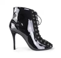 Ankle Boot Yana Vinil Preta com Numeração Especial em Promoção - Foto 4