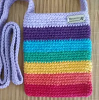 BOLSA DE CROCHÊ ALÇA TRANSPASSADA ARCO-ÍRIS (P) 12 - Foto 2