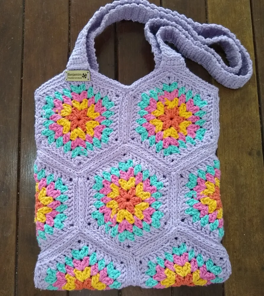 BOLSA DE CROCHÊ HEXÁGONO LILÁS (M) 11