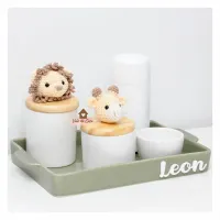 Girafa + Leão - Kit Higiene Safari - 5 peças - Bandeja Retangular Cerâmica - Foto 6