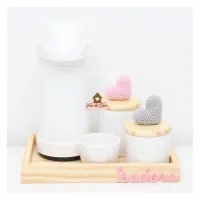 Corações - Kit Higiene Poá - 5 peças - Bandeja Madeira  - Garrafa G - Foto 2