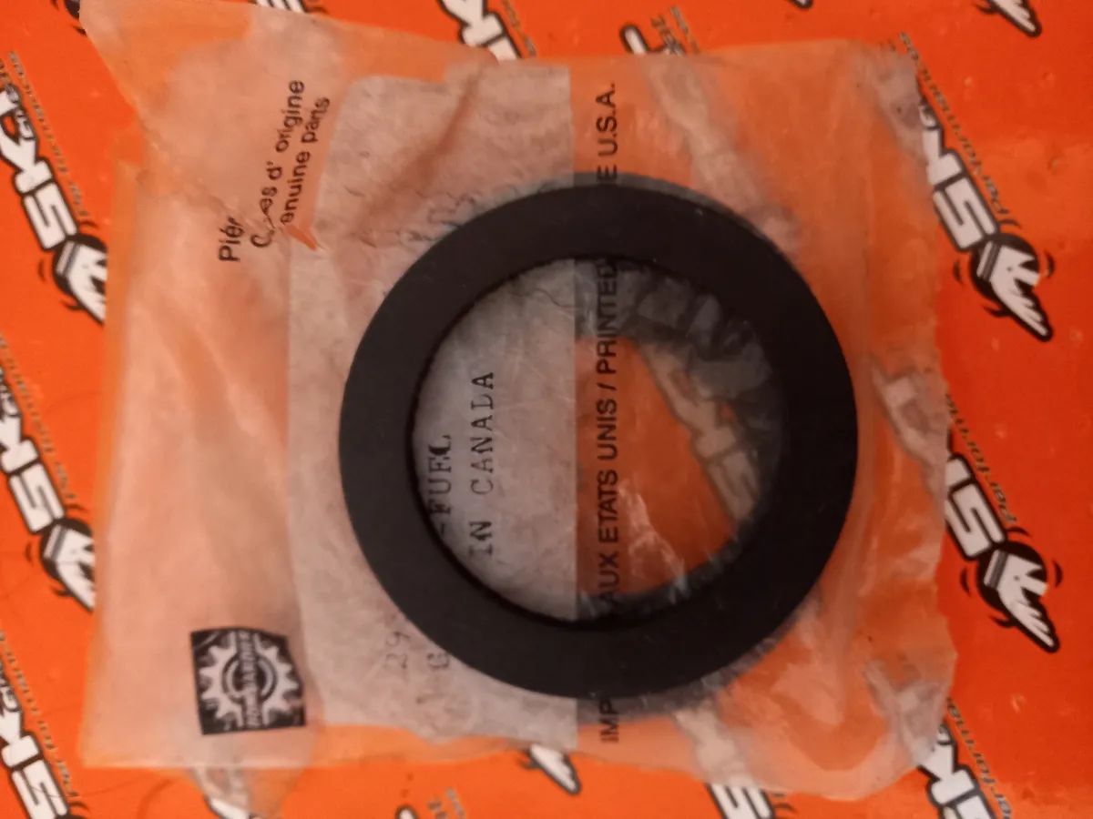 Borracha de Vedação  da Tampa do Tanque de Combustível Gasolina Jetski Jetboat BRP Seadoo ORIGINAL 295250010 Imagem