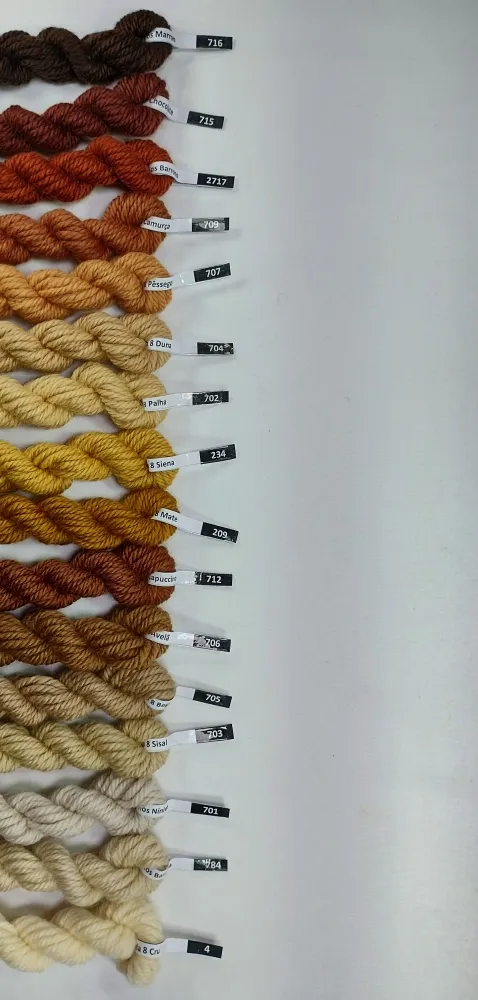 Conjunto 16 Cores Tons Bege de Lãs Paratapet Meadas 8 fios Imagem