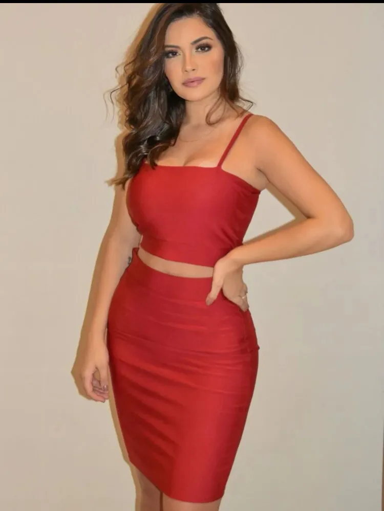 Conjunto decote reto + Saia Midi Imagem