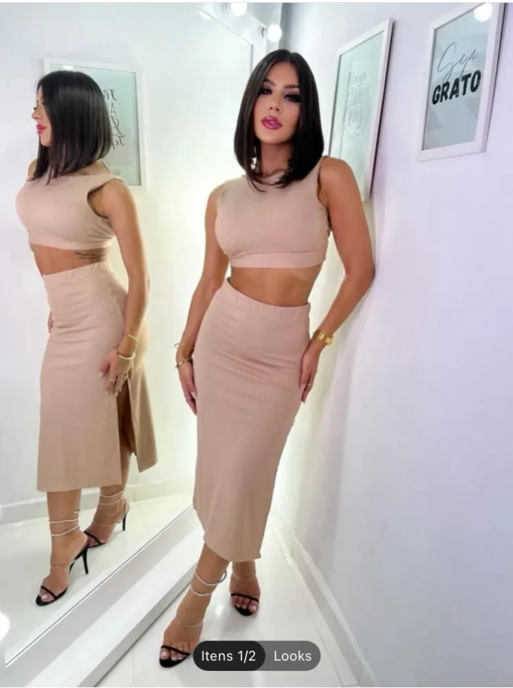 Conjunto cropped + saia midi