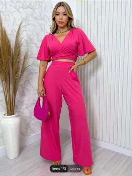 Conjunto cropped manga e calca 