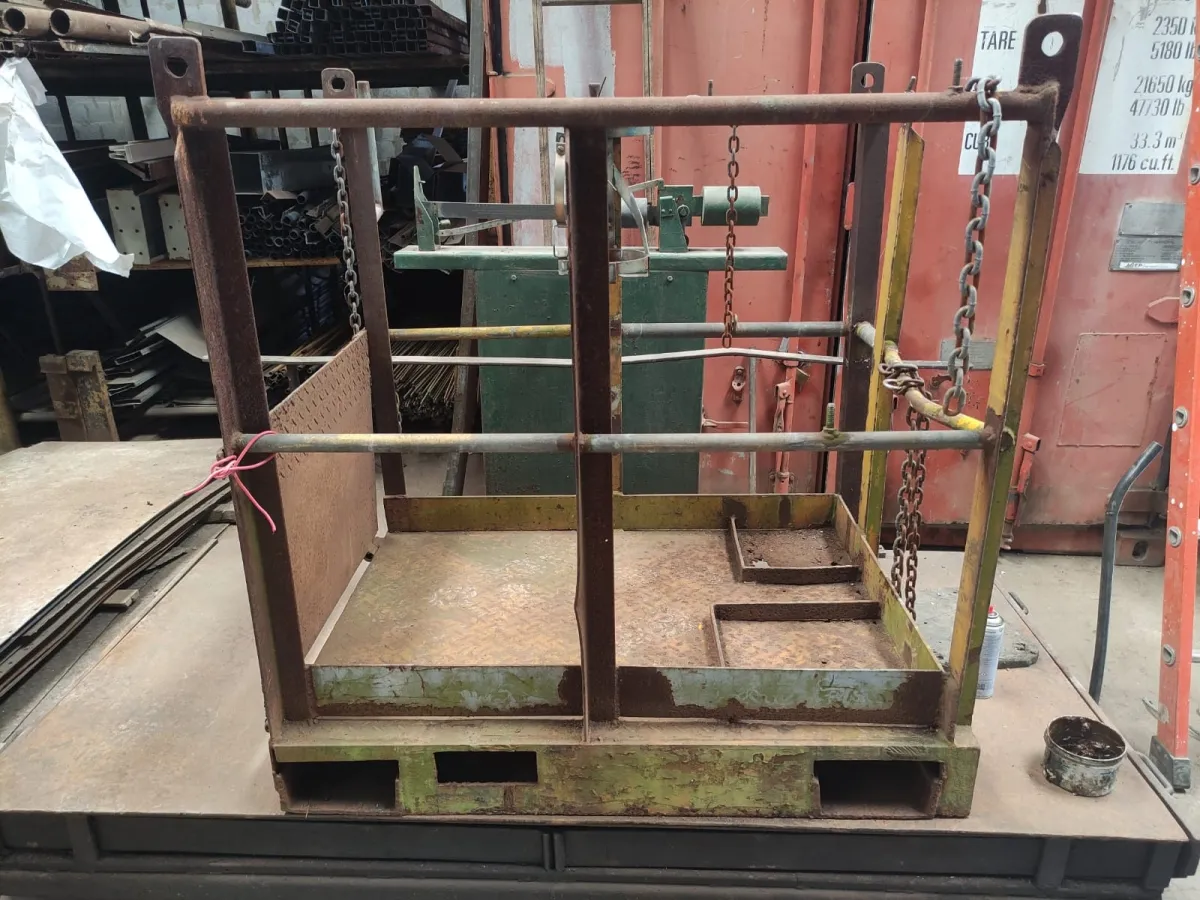 Gaiola de segurança para trabalho em altura com empilhadeira - Cód. 1529