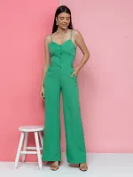 CONJUNTO DE CALÇA ALFAIATARIA COM CROPPED DE ALÇA AJUSTÁVEL - Foto 3