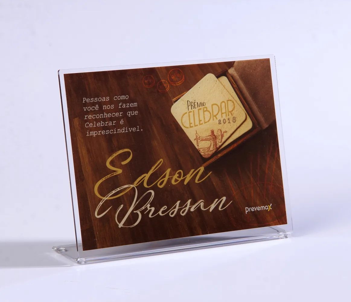 Troféu de Acrilico Personalizado com  Dobra 15x21
