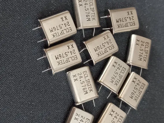 CRISTAL 24.576MHZ HC49U