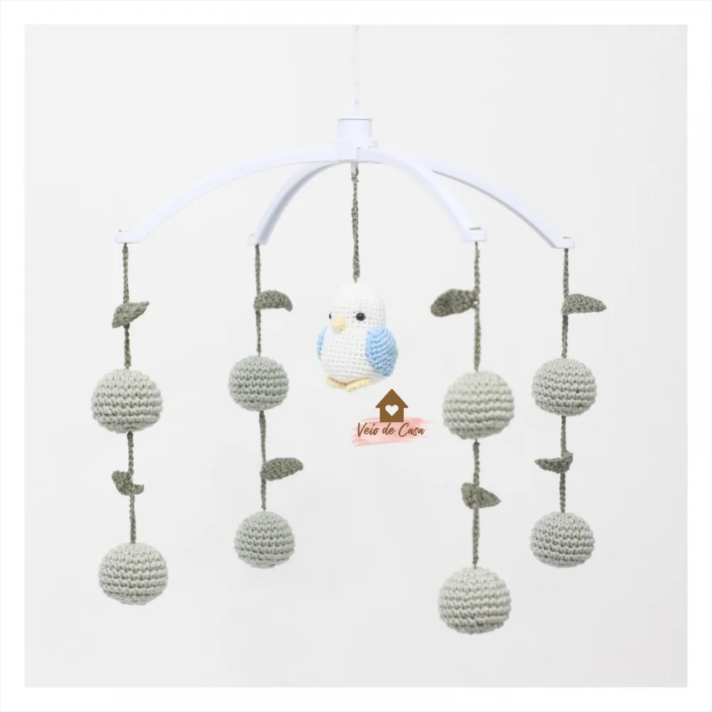 Móbile Passarinho + bolinhas + folhinhas