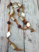 Móbile com Rudraksha e Espelhinhos 