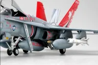 Hobby Boss F/A-18C Hornet Airplane Model Building Kit - Foto 5