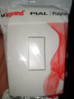 Pial Plus Conjunto 1 Interruptor simples com espelho placa 4x2
