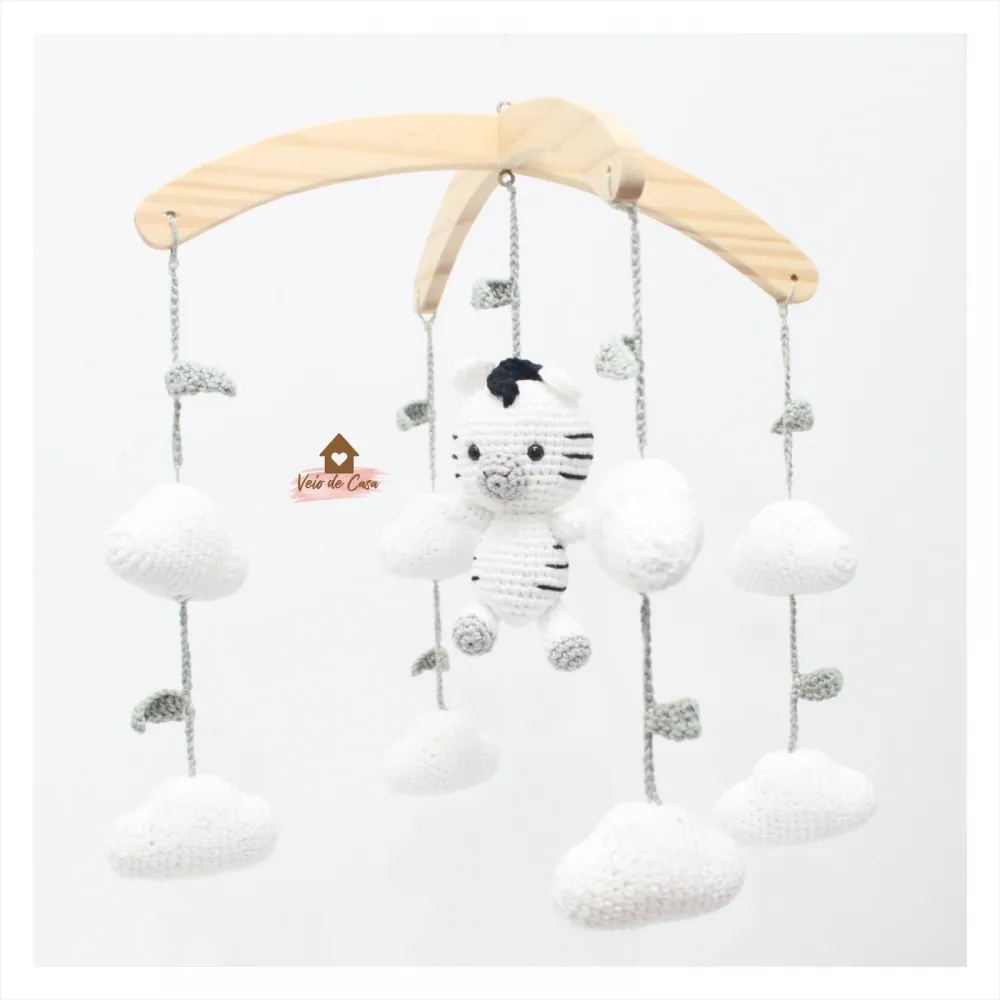 Móbile Zebra  + Nuvens - Com folhinhas