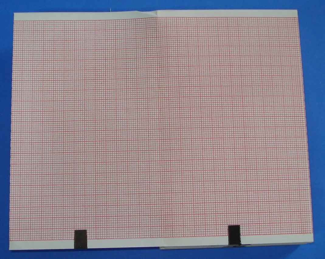 PAPEL TERMOSENSÍVEL P/ ECG WELCH ALLYN CP-50 TITS 114X70X200 - pacote com 10 blocos