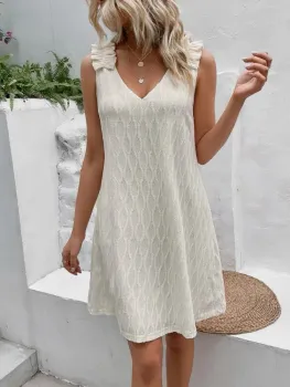 Vestido de túnica acabamento de babados