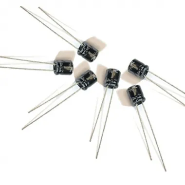 CAPACITOR ELETROLITICO 22UFX35V MINI