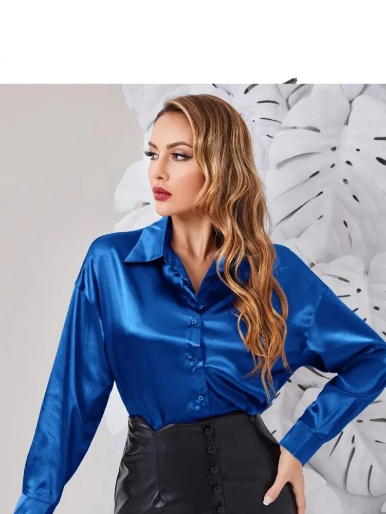 Camisa Sólido Botão frontal Ombro caído Cetim