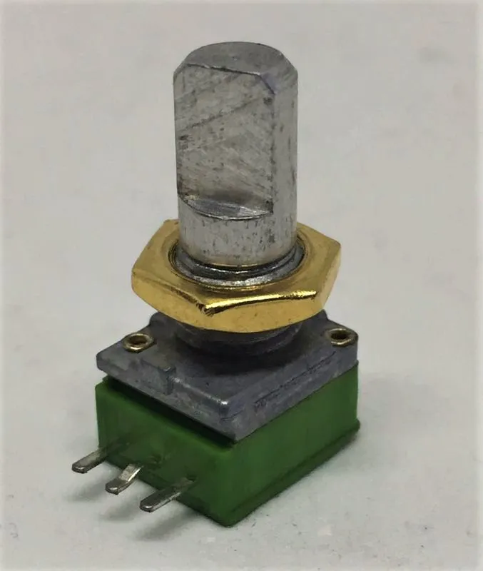 Potenciômetro 100KA 9mm HORIZ D SHAFT  POTP-90018 
