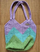 Bolsa de Crochê Quadrada Chevron Verde e Lilás (M) 19 - Foto 3