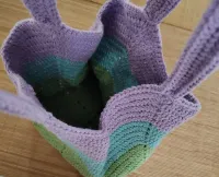 Bolsa de Crochê Quadrada Chevron Verde e Lilás (M) 19 - Foto 4