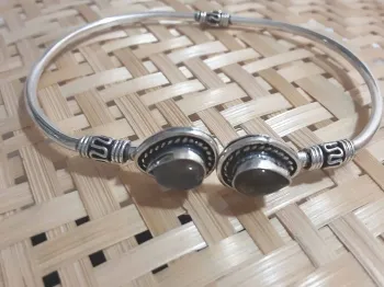 ESGOTADO Pulseira Quartzo Fosco  Alpaca