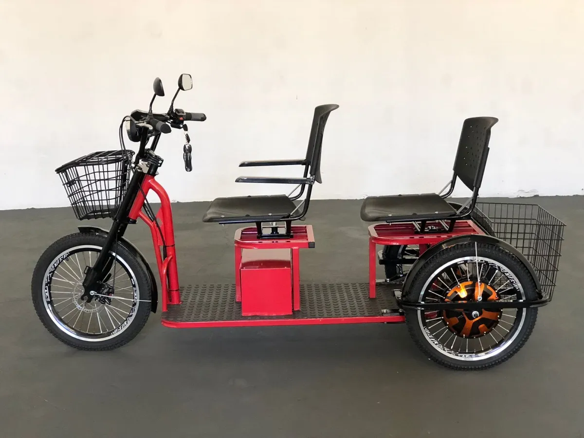 Triciclo Elétrico com 2  bancos  800w c/Suspenção 2026