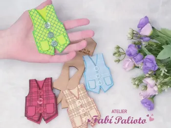 G1.355   Gabarito de Moldes em MDF Colete Marca Página