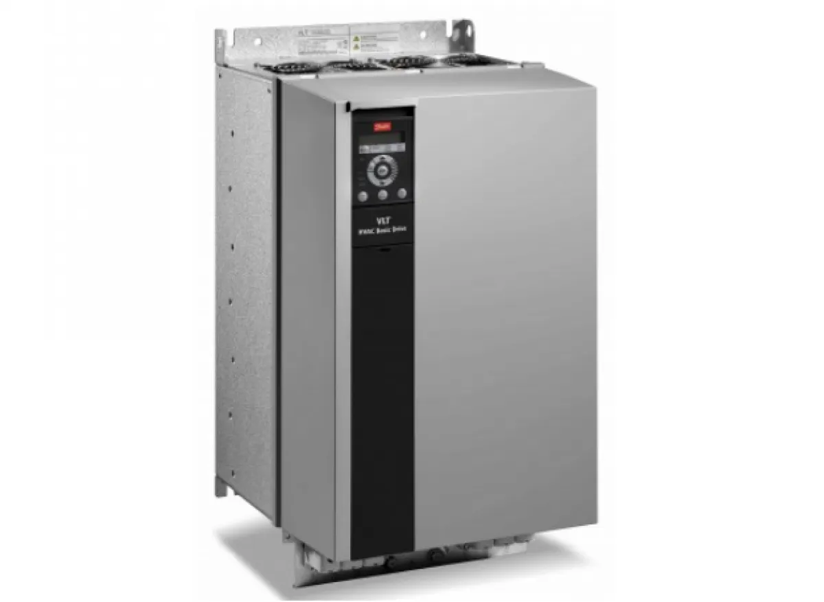Inversor de frequência trifásico c/ IHM FC-101 40cv 220v 115a - Danfoss 131L9837