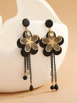 Brincos de gota de flor com decoração em strass e corrente