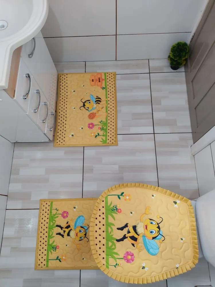 Jogo de Tapete Banheiro - Abelha Fundo Amarelo Imagem
