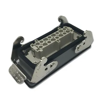 BASE TOMADA MULTIPOLAR INDUSTRIAL 16 POLOS/ PINOS