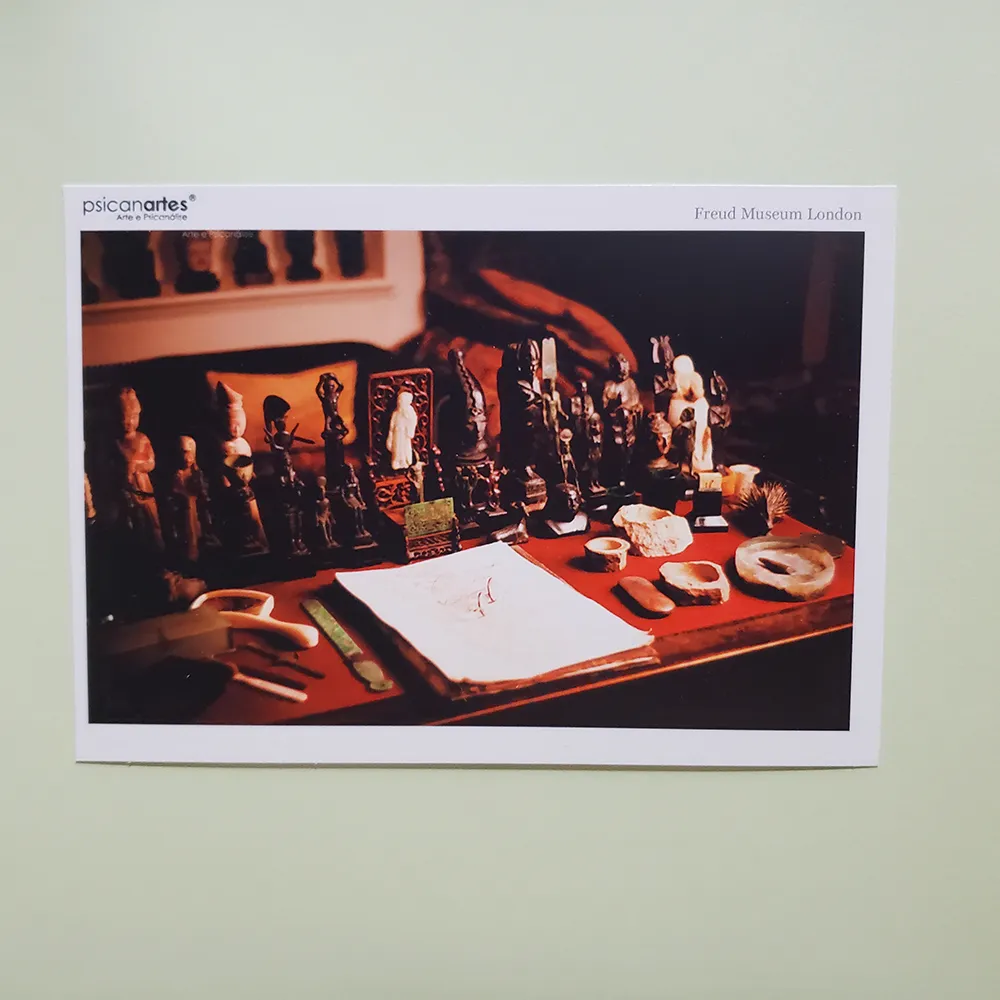 Cartão postal Totem e Table