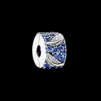 Berloque com clip pena curva pave – em Prata925