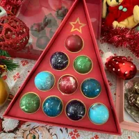 Cx. 10 bombons Triângulo - C/ Berço - Tampa Transparente e fundo Cartonagem - Foto 7