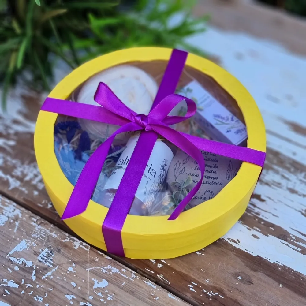 Redonda  Diâm. 20,0 x 7,0 altura - Tampa e Fundo Cartonagem  C/ Visor  Imagem