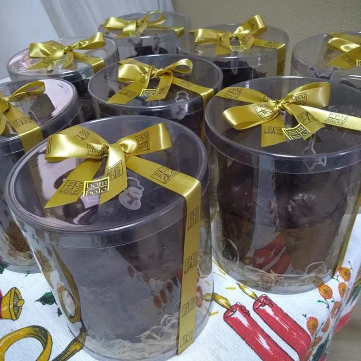 Diam. 17,0 x 20,0 cm de Altura - Transparente (Panetone)