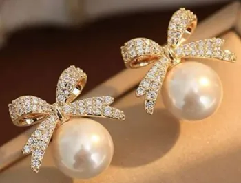 Brincos de orelha strass arco & design de pérola falso