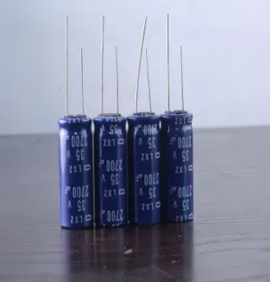 CAPACITOR ELETROLITICO 2700uFX35V   