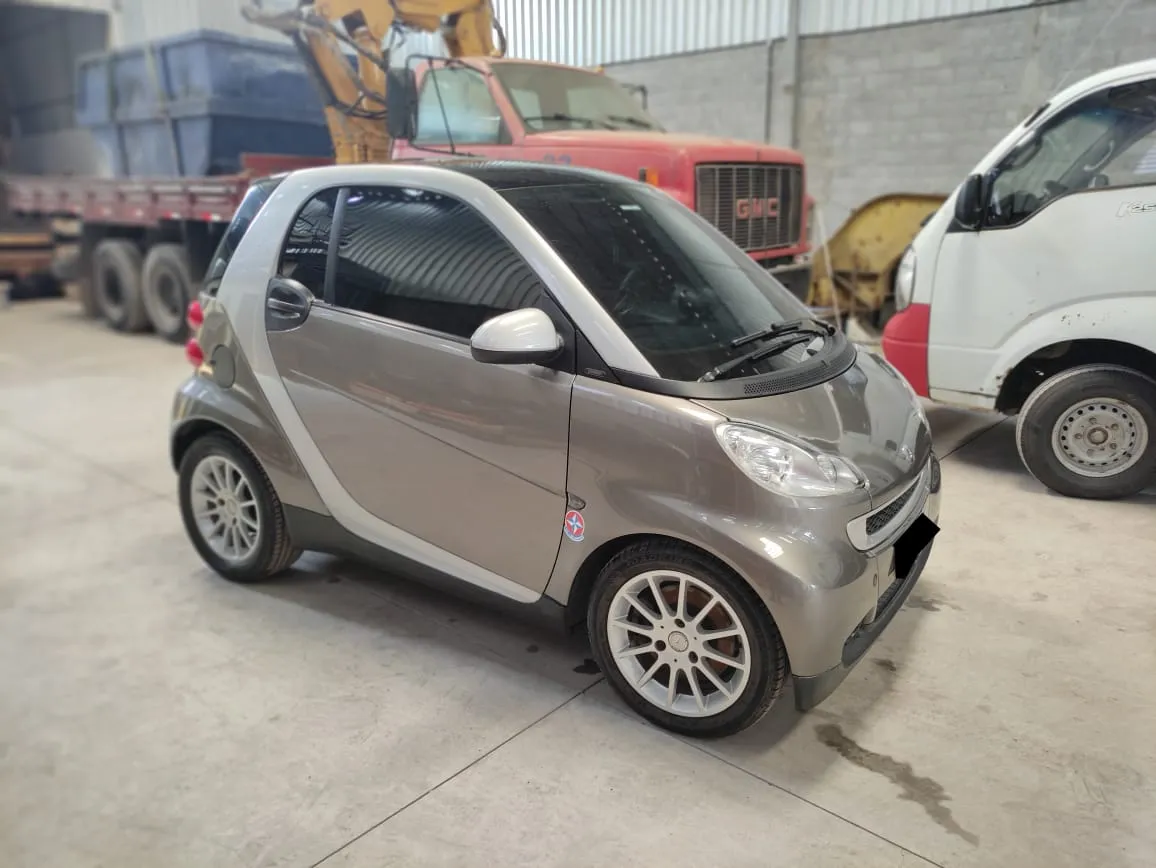 Smart Fortwo Coupe 62 completo ano 2010
