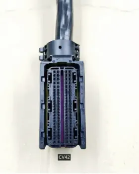 CONECTOR EDC17 CV42 96 PINOS  COM CABO (19284045384)