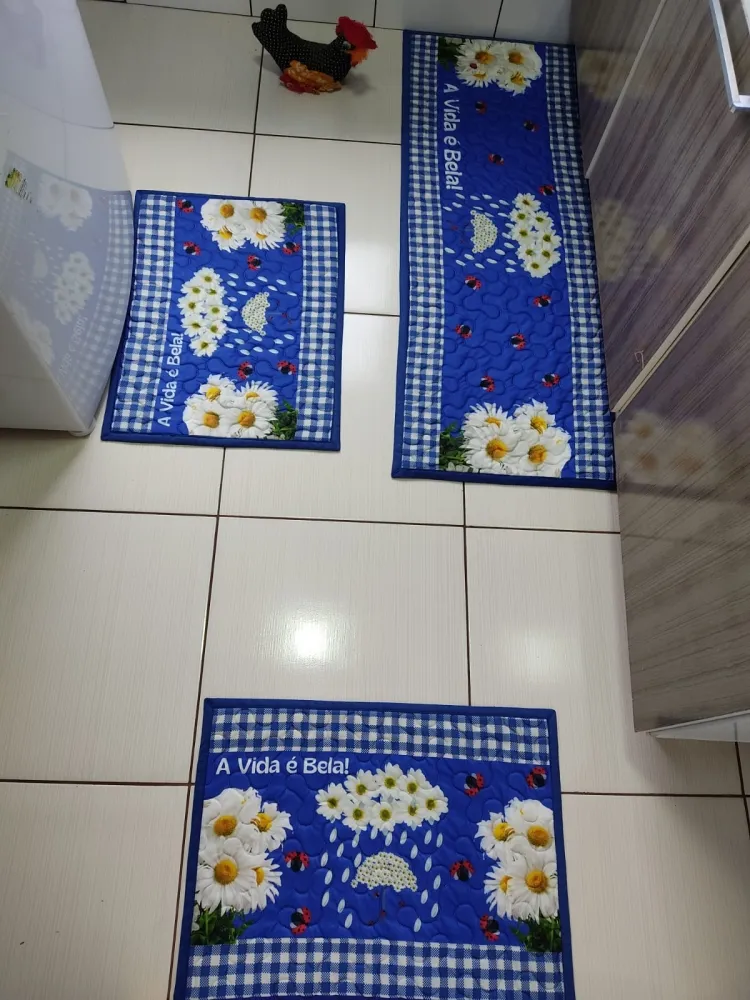 Jogo de Tapete Cozinha - Margaridas (Fundo Azul)