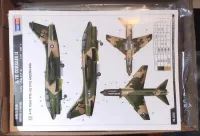 Miniatura Avião A-7 K Corsair II Kit Hobby Boss 1/72 Plastimodelismo - Foto 2