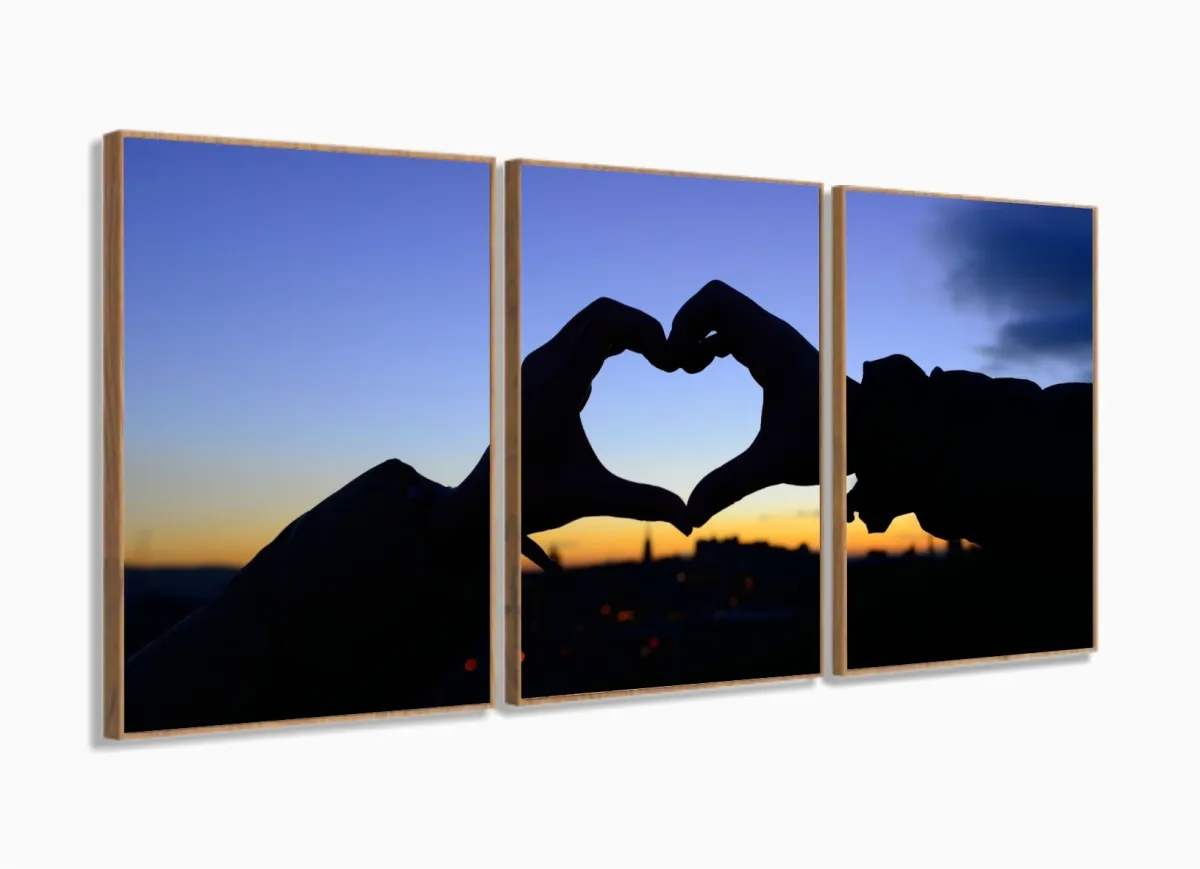 Quadro Decorativo 120x60 3 peças Quarto Coração Por Do Sol Amor com moldura filete Imagem
