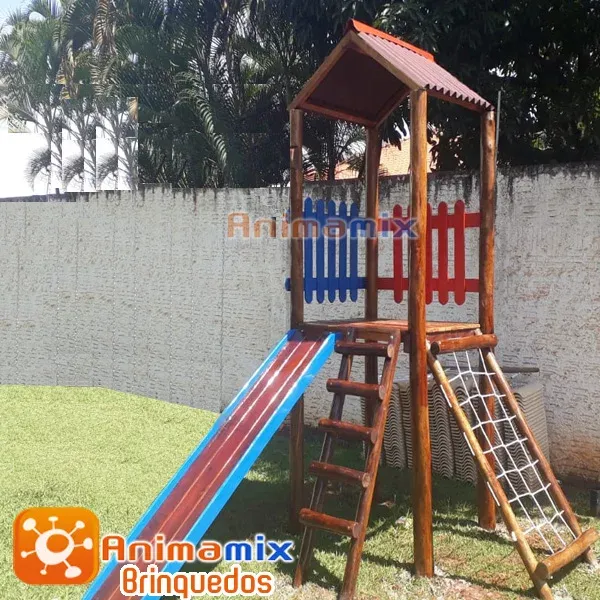 Casa do Tarzan sem balanço Imagem