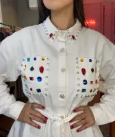 CAMISA JEANS ALONGADA BRANCA COM PEDRARIA - TAMANHO P - Foto 6